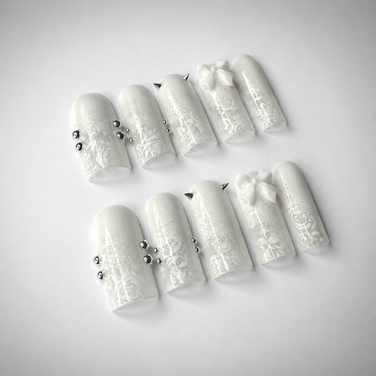 White Lace Bow Nails — Size 2-5-4-6-9